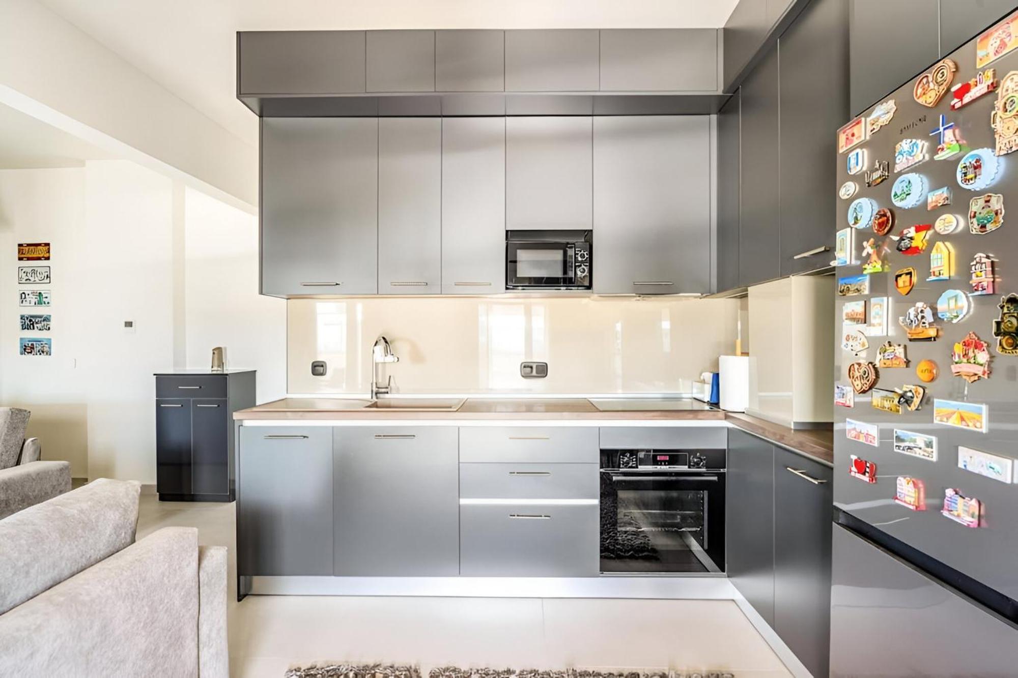 Elegant, Modern & Spacious Apartment In Thessaloniki With Balcony Екстериор снимка